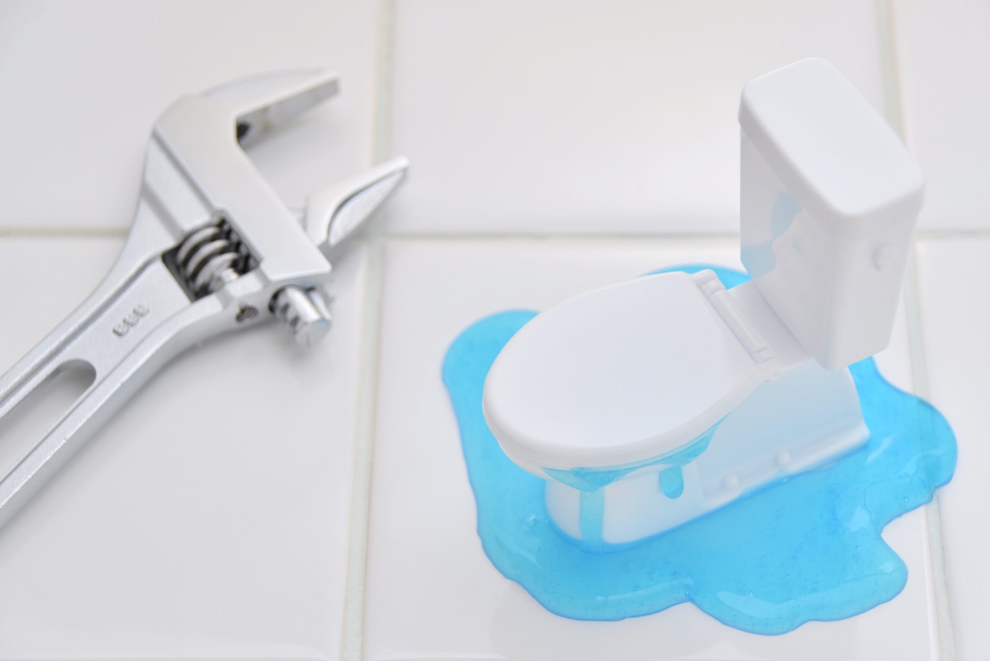 水漏れするトイレのイメージ
